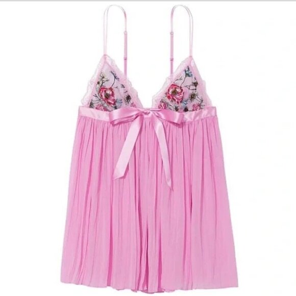 Victoria's Secret Other - New! Victoria's Secret Very Sexy Garden Party Pleated Babydoll Slip 22847